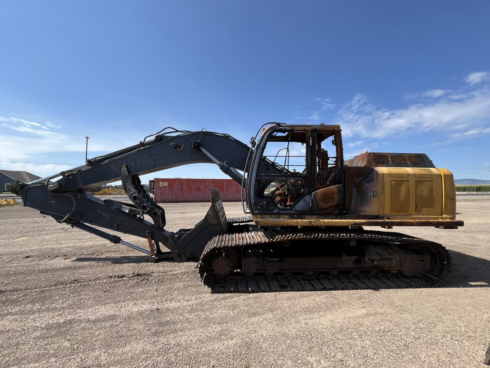 ./imagenes/INVOICE/2019/18295/JOHN DEERE 210G (18).JPG